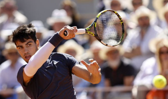 法网诞生新王!阿尔卡拉斯连扳2盘3-2逆转兹维列夫,大满贯第3冠 法网诞生新王!阿尔卡拉斯连扳2盘3-2逆转兹维列夫,大满贯第3冠