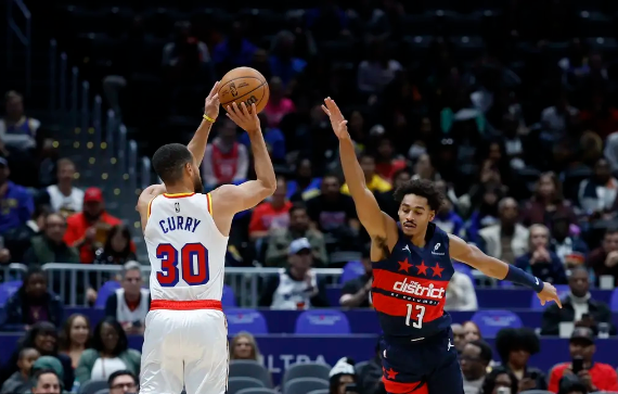 库里复出24+6 追梦普尔斗气 勇士125-112力擒奇才 库里复出24+6 追梦普尔斗气 勇士125-112力擒奇才