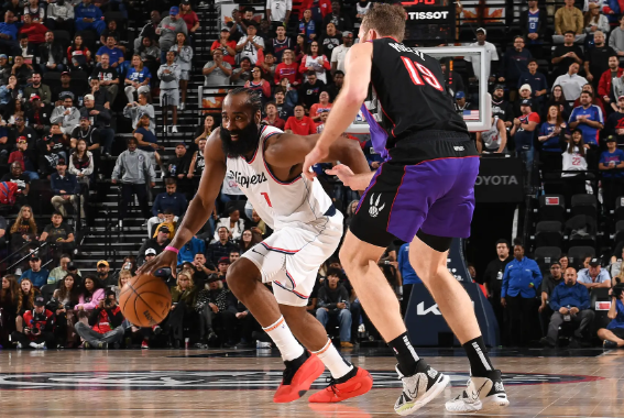 哈登24+12+7 快船关键时刻6罚3中 快船险胜猛龙取得4连胜 哈登24+12+7 快船关键时刻6罚3中 快船险胜猛龙取得4连胜