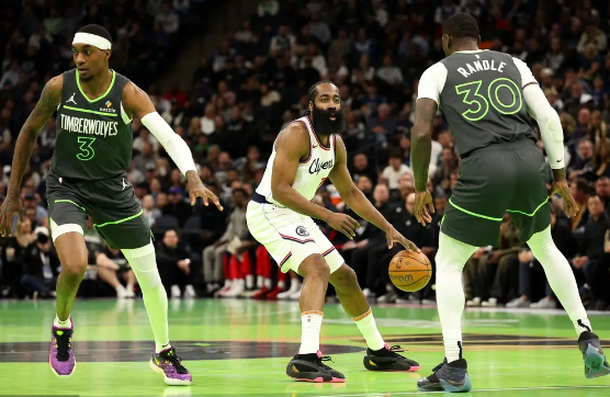 爱德华兹21分 哈登20+6+11+5断 森林狼力克快船结束4连败 爱德华兹21分 哈登20+6+11+5断 森林狼力克快船结束4连败