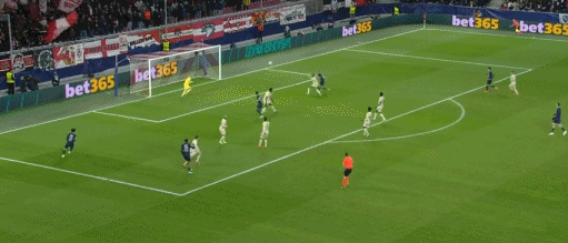 1733878793292068.gif 2.gif