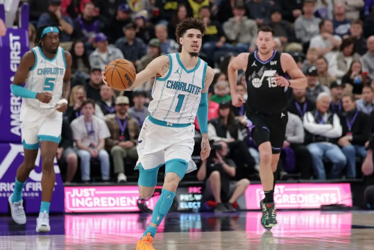 鲍尔27+6+9 马威31+13 乔治26+6 黄蜂4人20+力克爵士