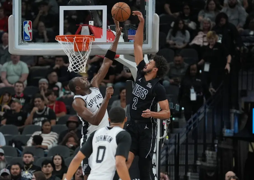 瓦塞尔37+10+5&19中14 福克斯15+7 托马斯24+6 马刺轻取篮网