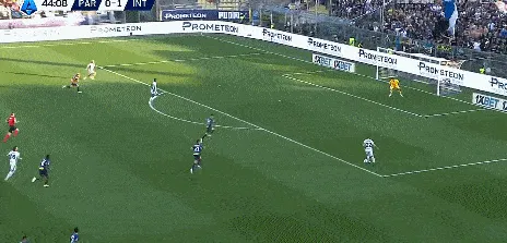 1743878843405566.gif 3.gif