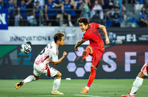 东亚杯-日本2-0完胜中国男足 张玉宁失单刀,王钰栋伤退 东亚杯-日本2-0完胜中国男足 张玉宁失单刀,王钰栋伤退